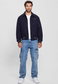 Guess Giubbotto Bomber - blau