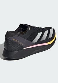 adidas Performance ADIZERO TAKUMI SEN 10 - Løbesko til landevejen - core black metalic spark