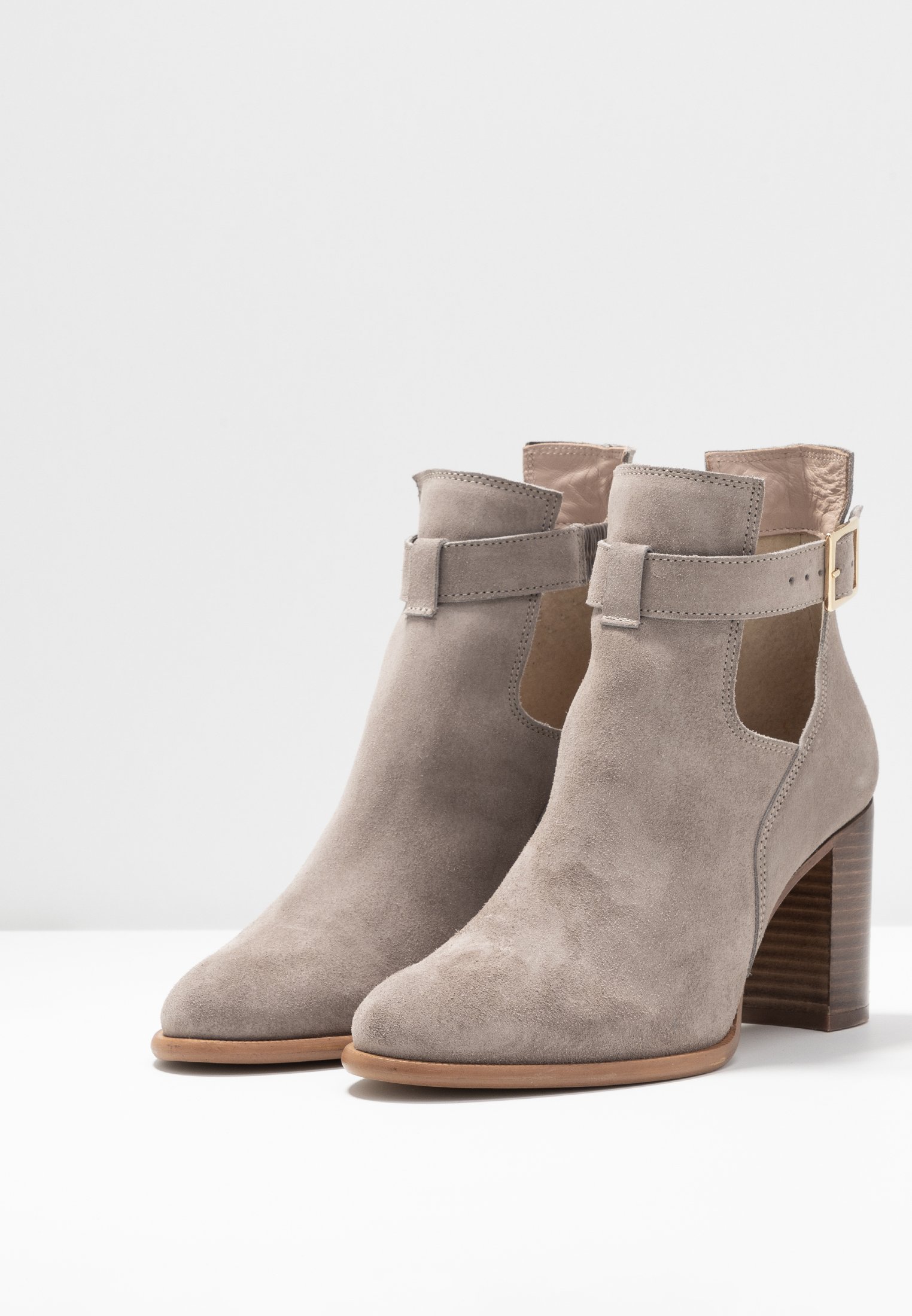 KIOMI Korte laarzen beige Zalando.nl KIOMI Korte laarzen beige Zalando.nl