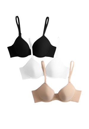 Tre polstrede bh'er i sort, hvid og beige med justerbare stropper arrangeret på en hvid baggrund.