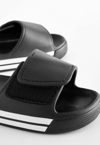 Next STRIPE - REGULAR FIT - Badesandaler - black