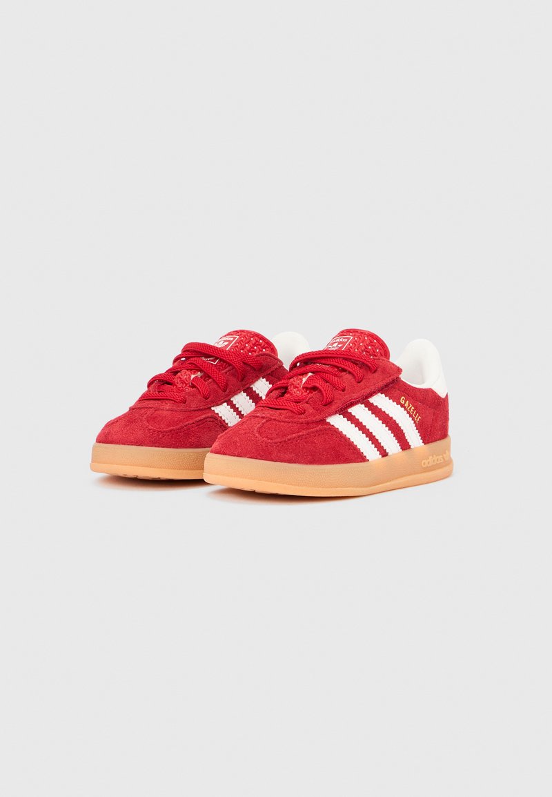 adidas Originals GAZELLE INDOOR UNISEX - Trainers - better  scarlet/white/gum/red - Zalando.ie