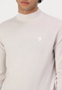 KARL LAGERFELD TURTLE NECK - Pulóver - sand