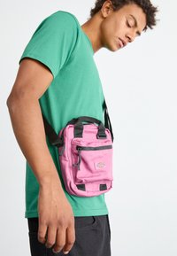 Não selecionado, mellow mauve