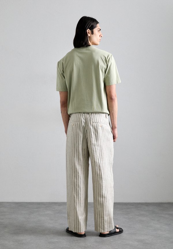 KAY  - Trousers - oat3