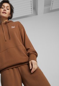 Puma BETTER CLASSICS - Kapucni - teak