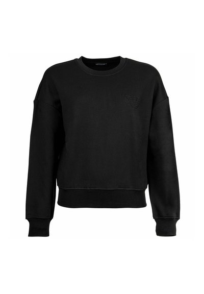 Czarny sweatshirt z okrągłym dekoltem, opadającymi ramionami i ściągaczami na mankietach. Posiada wytłoczone logo na klatce piersiowej oraz krótki krój.