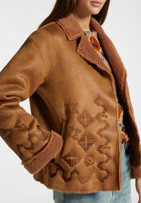 Elena Mirò CAPPOTTO  RICAMATO - Giacca in similpelle - marrone
