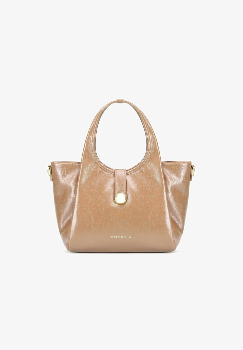 Světle hnědá kožená kabelka s kulatým držadlem, zlatým knoflíkovým zapínáním, bočními popruhy a logem "WITTCHEN" ve spodní části.