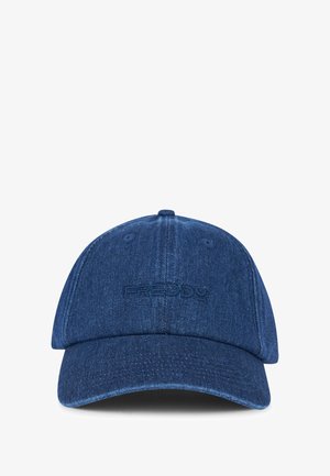 Cappellino da baseball in denim blu scuro con logo in rilievo "FREDDY" sul davanti, dotato di visiera curva e fori di ventilazione.