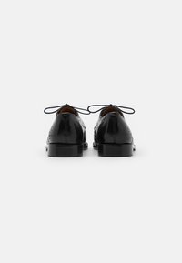 Melvin & Hamilton SELINA 41 - Stringate eleganti - black