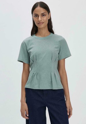 hessnatur RELAXED - T-Shirt basic - jadegrün