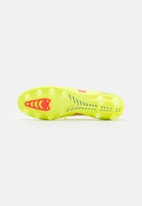 Mizuno MORELIA NEO IV B ELITE RUN ON - Nogometne kopačke za čvrstu podlogu - safety yellow/fiery coral