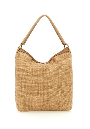 Borsa a tracolla in paglia intrecciata con esterno beige testurizzato e rifiniture in pelle marrone chiaro liscia. Presenta una parte superiore curva e un manico regolabile.