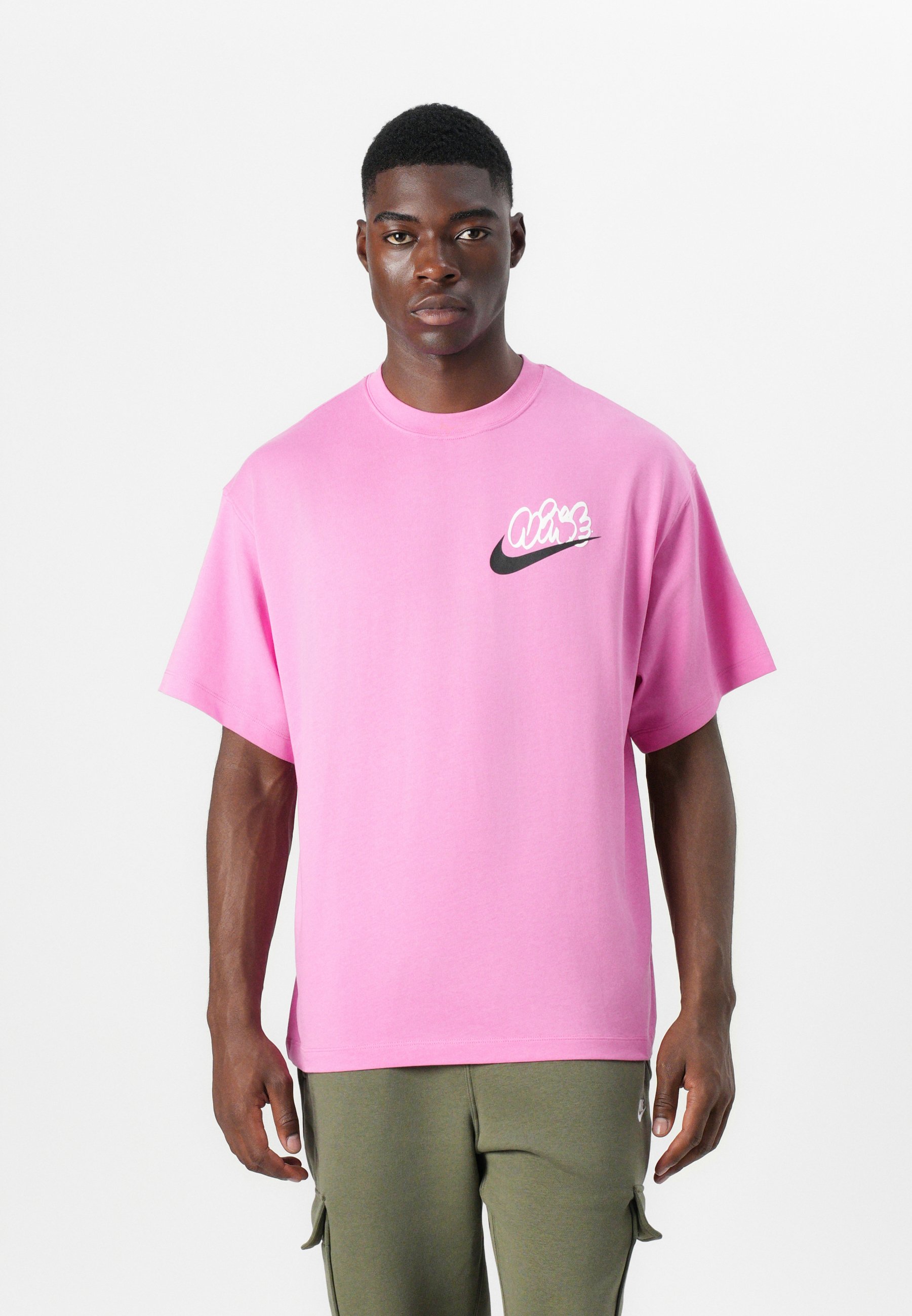 nike pink tee