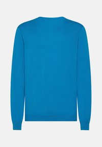 Maglione a maglia blu con maniche lunghe, scollatura rotonda e polsini a costine. Tessuto liscio con un colore uniforme e senza fantasie.
