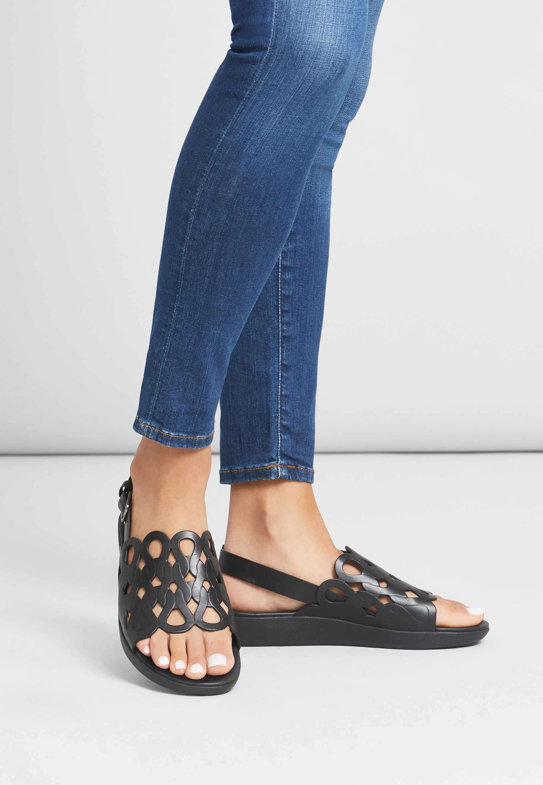 Cheap Womens Black Fitflop Elodie Entwined Loops Sandals at Soletrader  Outlet