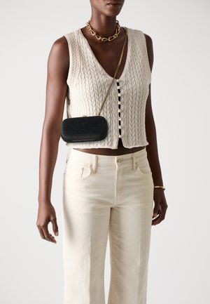 CRYZELA - Clutch - black