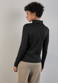 Cecil MIT ROLLKRAGEN - Langarmshirt - schwarz