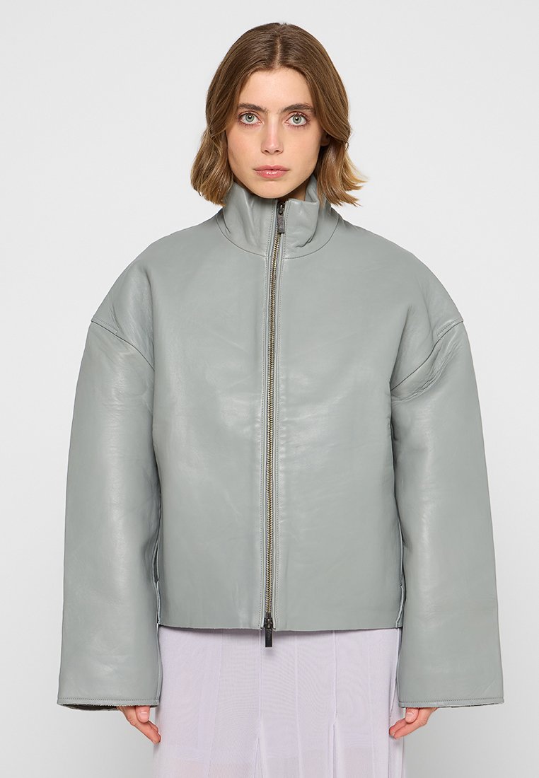 REMAIN Leren jas grijs