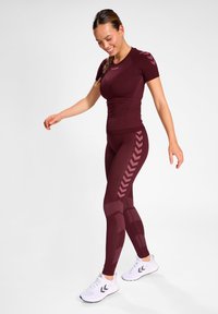 Hummel FIRST SEAMLESS  - Leggings - burgundy