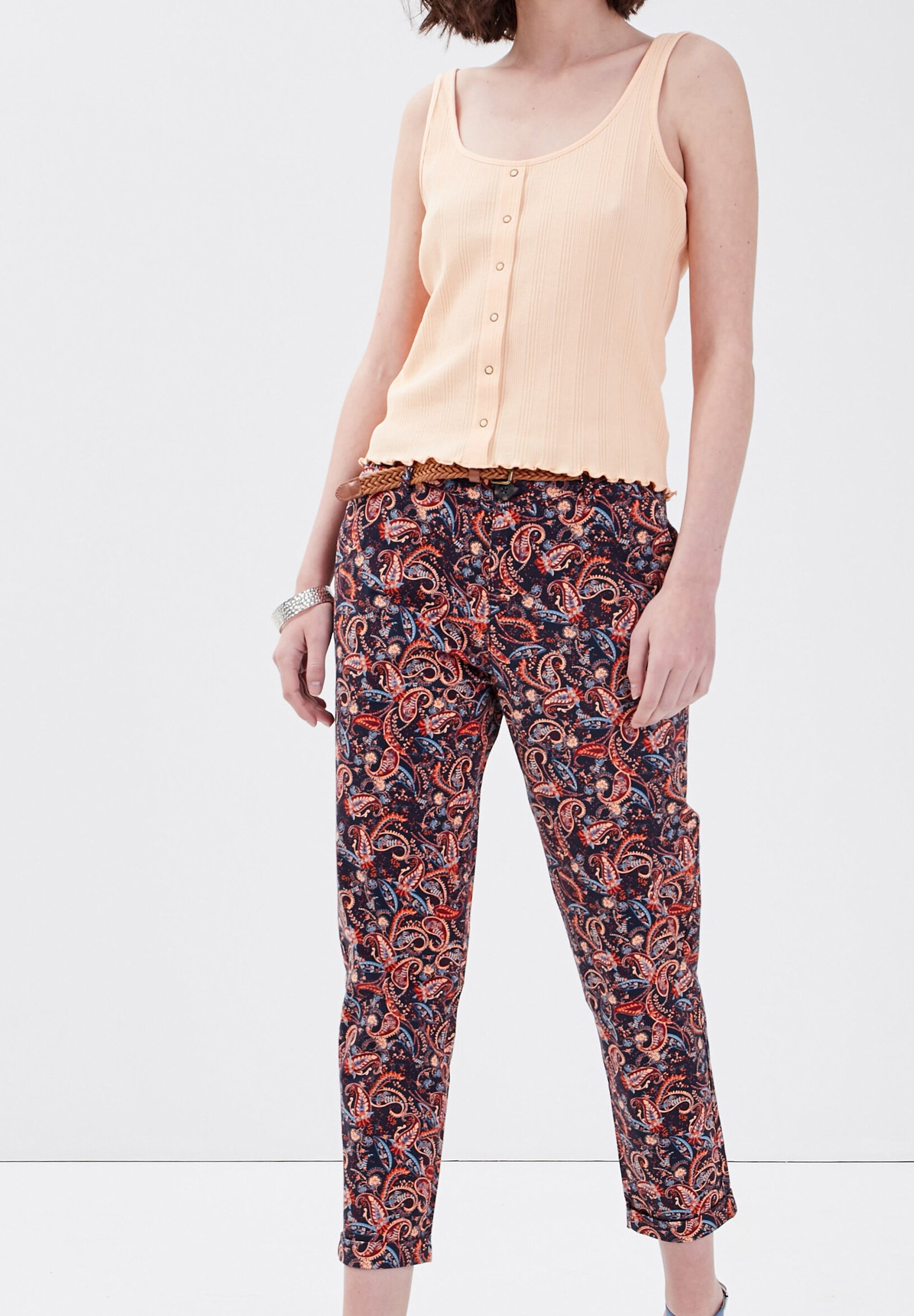 Femme Chino Femme Chino