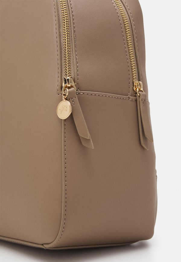 Rucksack - taupe4