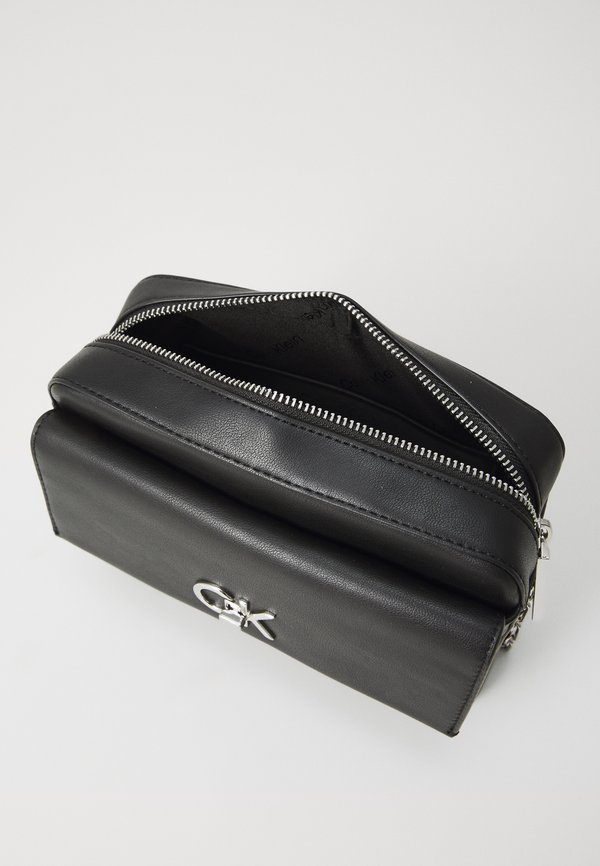 LOCK POCKET CAMERA BAG - Cross body bag4