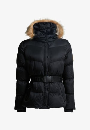 Zwarte pufferjas met een afneembare capuchon met bontkraag, knoopsluitingen en een getailleerde zwarte riem met gestructureerde accenten.