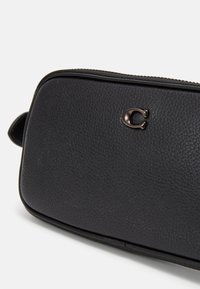 COACH MULTI POUCH BELT BAG - Bolsa de cintura - black