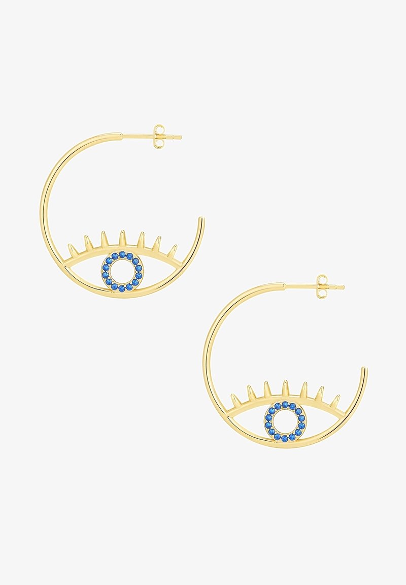 Zlaté kruhové náušnice s dizajnom oka; obsahujú modré kamene v kruhovom vzore a krátke hroty pozdĺž vrchu pre textúru a detail.