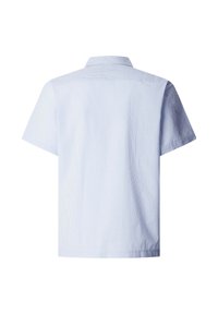 Chemise bleu clair à manches courtes avec de fines rayures verticales, un col classique et un ourlet arrière droit.