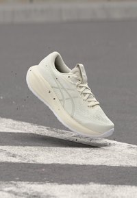 Δεν επιλέχθηκε, cream/glacier grey