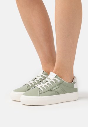 chaussure paul green femme