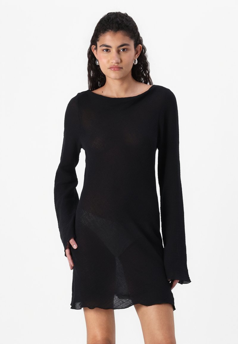 black long sleeve loose fit dress Shirley Long Sleeve Maxi Dress - Black