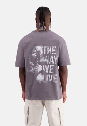 T-Shirt print - castlerock