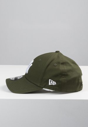 Cap - olive