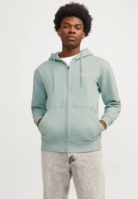 Jack & Jones - JORVESTERBRO HOOD - Mikina na zip - gray mist Miniatura obrázku 1