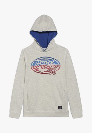 Sweat à capuche gris clair avec une doublure intérieure bleue, arborant un logo imprimé coloré en rouge et bleu. Tissu doux avec une coupe décontractée et des poches latérales.