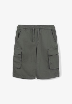 Szare spodenki cargo z elastycznym pasem, sznurkiem do regulacji, dwoma bocznymi kieszeniami i dwiema dużymi kieszeniami po bokach. Wykonane z lekkiego materiału o gładkiej teksturze.