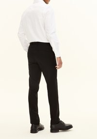 Oscar Jacobson DENZ - Chino - black