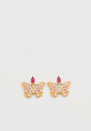Boucles d'oreilles en forme de papillon en or avec émail rose et blanc, ornées de perles, de cristaux et d'une gemme rose en forme de larme sur le dessus.