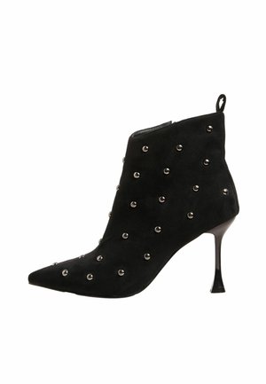 Stivaletti con tacco - black