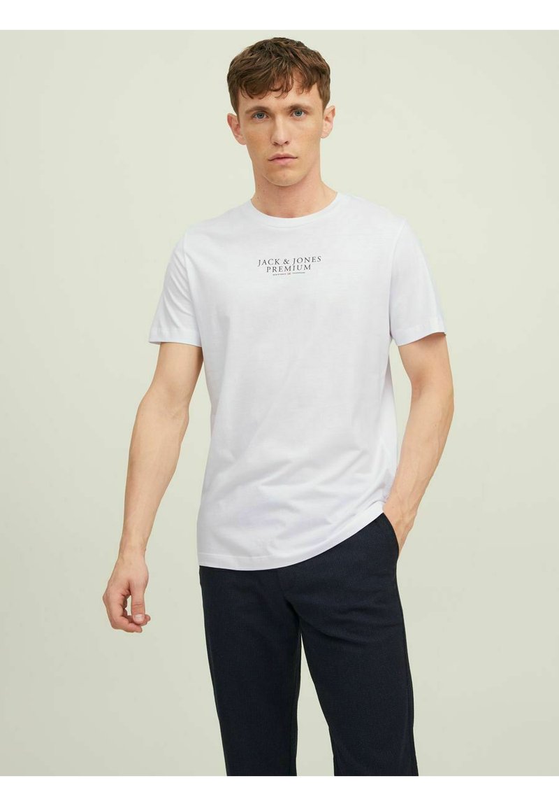 Jack & Jones PREMIUM - CREW NECK NOOS - Printtipaita - white, Suurenna