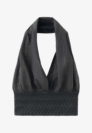 Haut noir sans manches à col halter profond en V avec une large bande en crochet à la taille, confectionné dans un tissu léger texturé.
