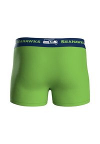 Zielone bokserki z granatowym pasem w talii z napisem "SEAHWKS" i logo. Gładka tekstura, dopasowany krój i długość do połowy uda.
