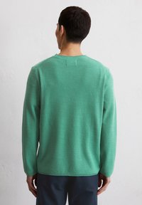 Mintgrüner Langarmpullover mit strukturiertem Strickdesign und Rundhalsausschnitt, mit geradem Saum und gerippten Bündchen.