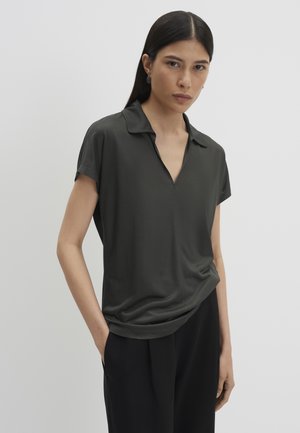 someday., FLOWY POLO STYLE - Polo shirt - midnight olive