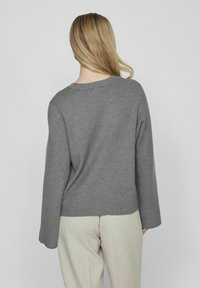 VILA VICASSIE  - Pulover - medium grey melange
