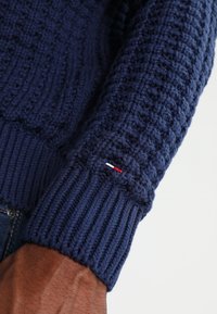 Hilfiger Denim Stickad tröja - dark blue